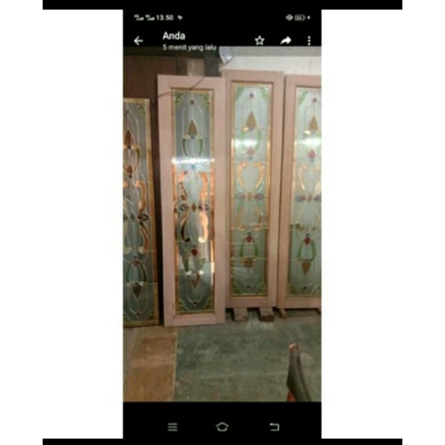 jendela kaca patri