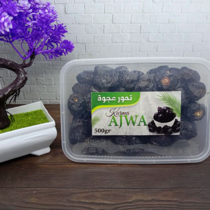 

Kurma Ajwa Medina 500 gram