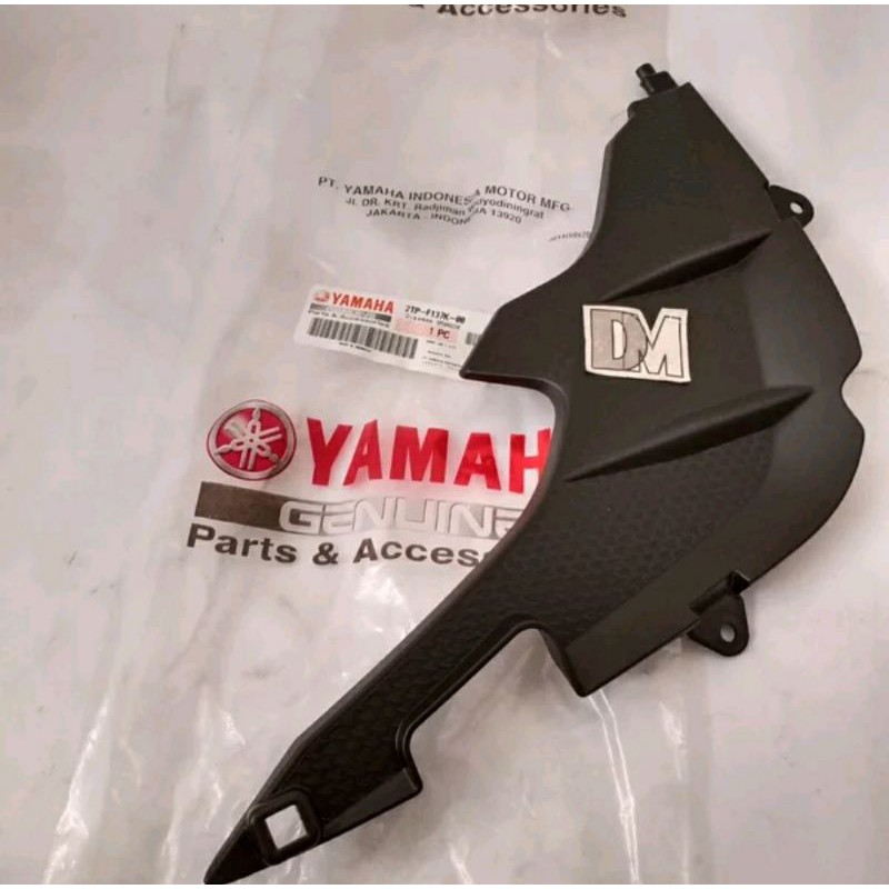 shroud sayap dalam kiri New Vixion NVA 2TP-F137K-00 original Yamaha