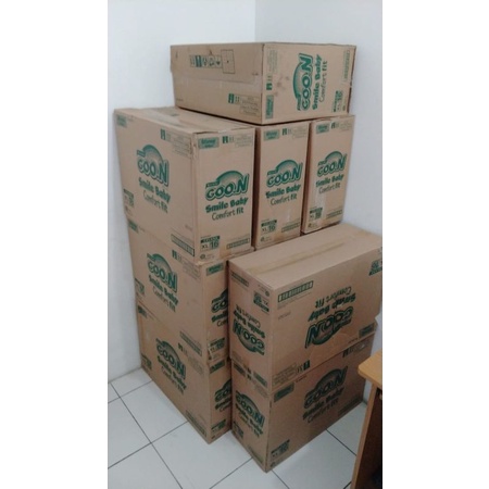 1 dus pampers premium Goon