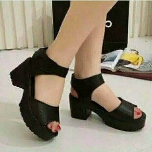 Ds Wedges Docmart Hitam