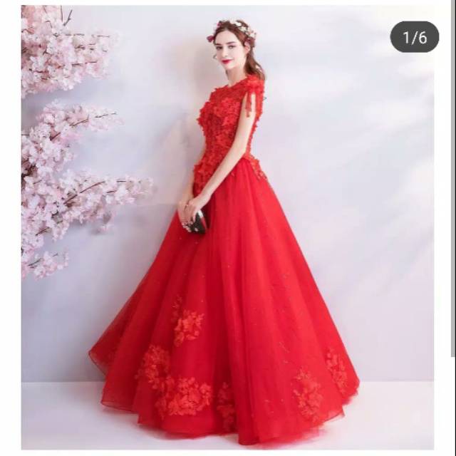 Gaun pengantin merah