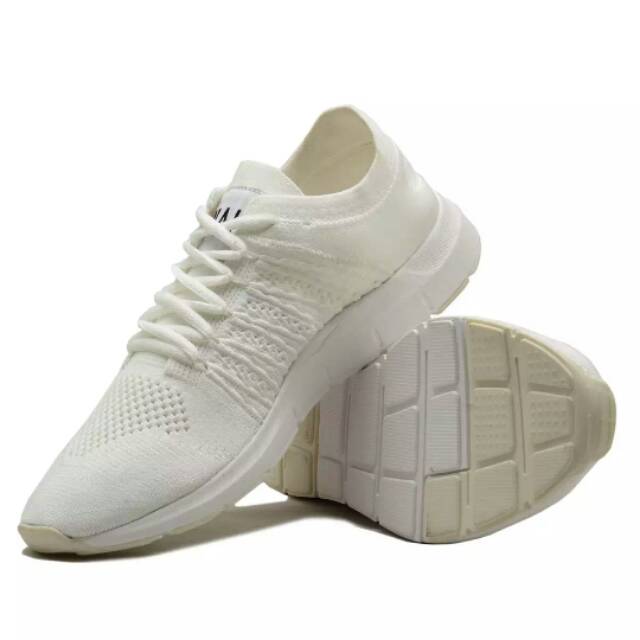 YAS Yoga FlexKnit 2.0 Triple White by NAH Project