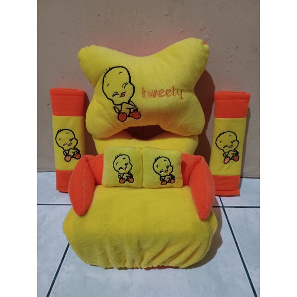 Bantal Mobil / Bantal Leher mobil 3in1 Tweety
