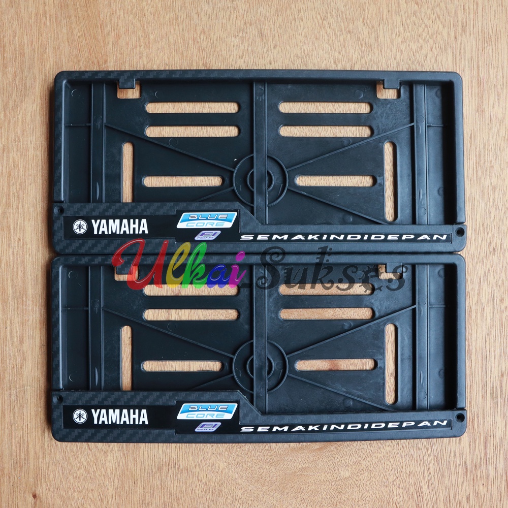 Dudukan Bingkai Plat Nomor Motor Yamaha / Cover Tempat Plat Variasi Plastik Datar 1 Set Depan Belakang - Model Seperti Plat Nomer Bawaan Yamaha Universal JM Variasi Aksesoris Murah