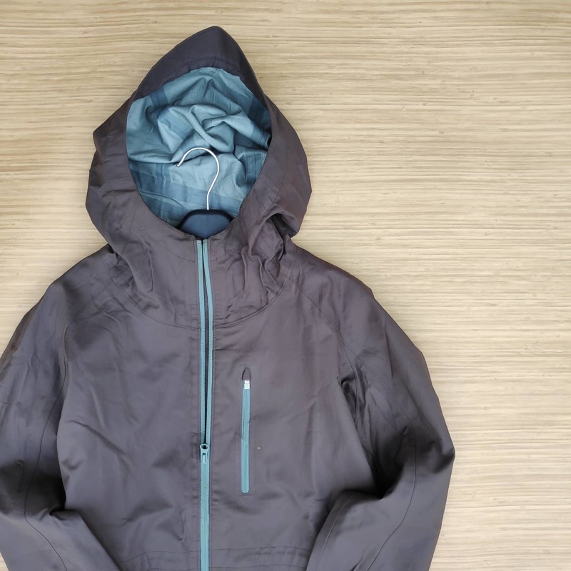 Jaket Outdoor Uniqlo