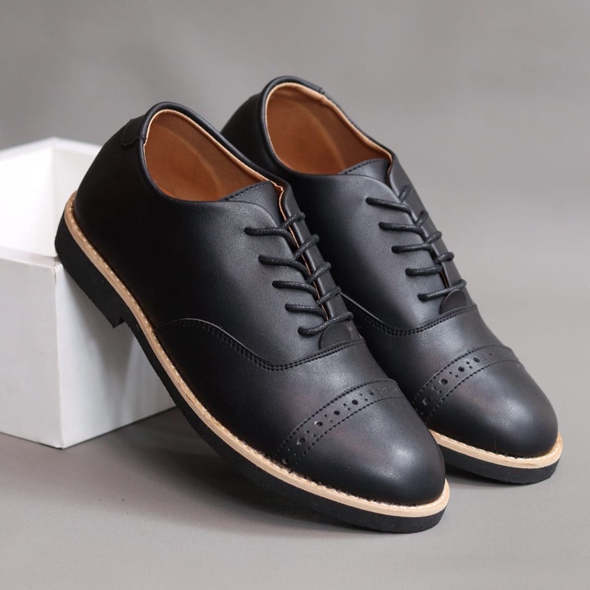 MOLK|Sepatu Formal Pantofel Pria Hitam Tali Kerja Kantor Kuliah Fashion Original Kulit Syintetik
