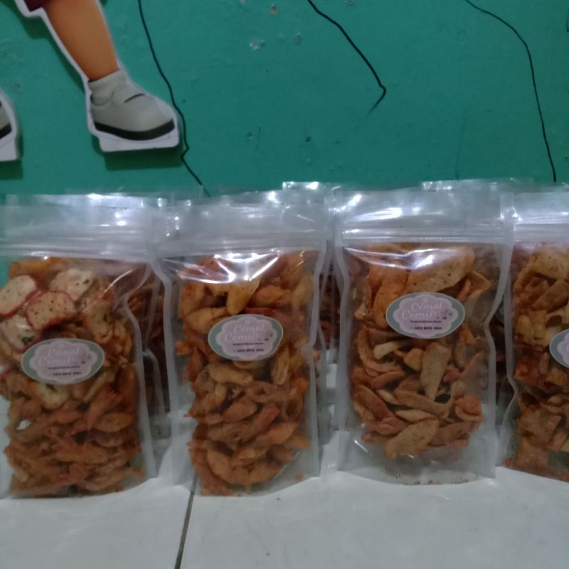 

kerupuk seblak otak-otak lumring makaroni mie pangsit cemilan