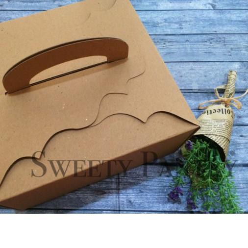 

O6U packaging kue / box kue / dus kue ukuran 20x20cm Spesial order.