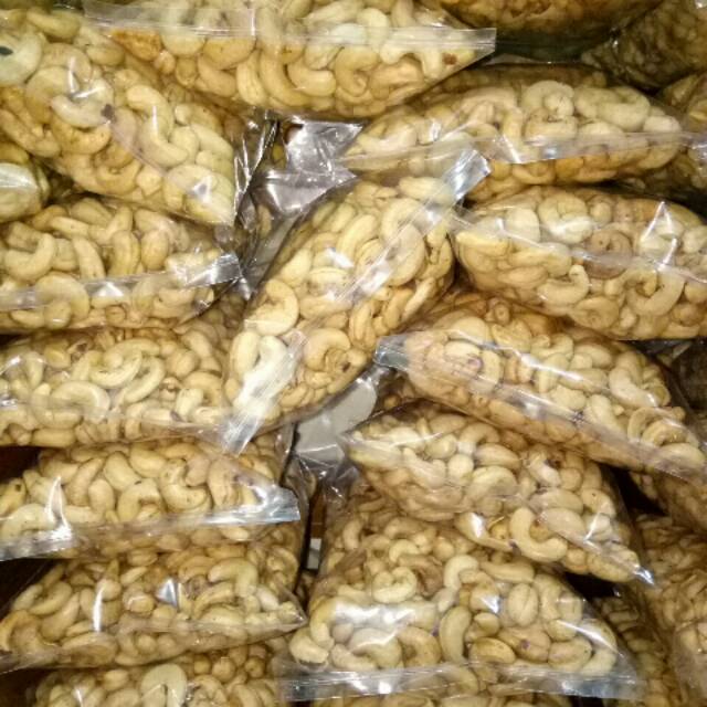 

KACANG METE 1KG