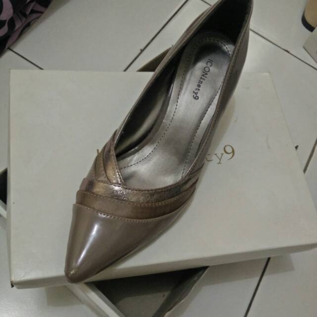 PRELOVED HEELS ICONinety9