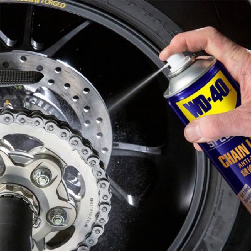 WD-40 Specialist Chain Lube  MEMBERIKAN PELUMASAN &amp; PERLINDUNGAN RANTAI YANG BERPERFORMA TINGGI &amp; TAHAN LAMA