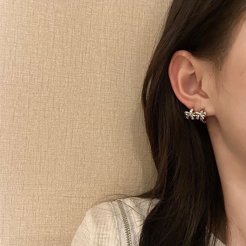 Anting Tusuk Gantung Desain Hati + Pita Gaya Simple / Trendy Untuk Wanita