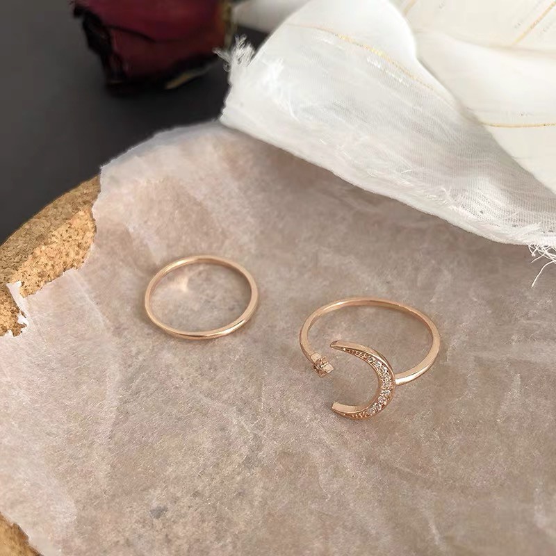 2pcs / Set Cincin Model Terbuka Desain Bulan Gaya Korea Untuk Wanita