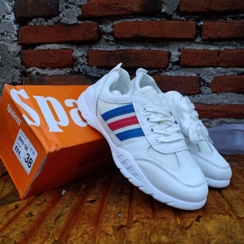 Sepatu Putih Wanita Import  36-40