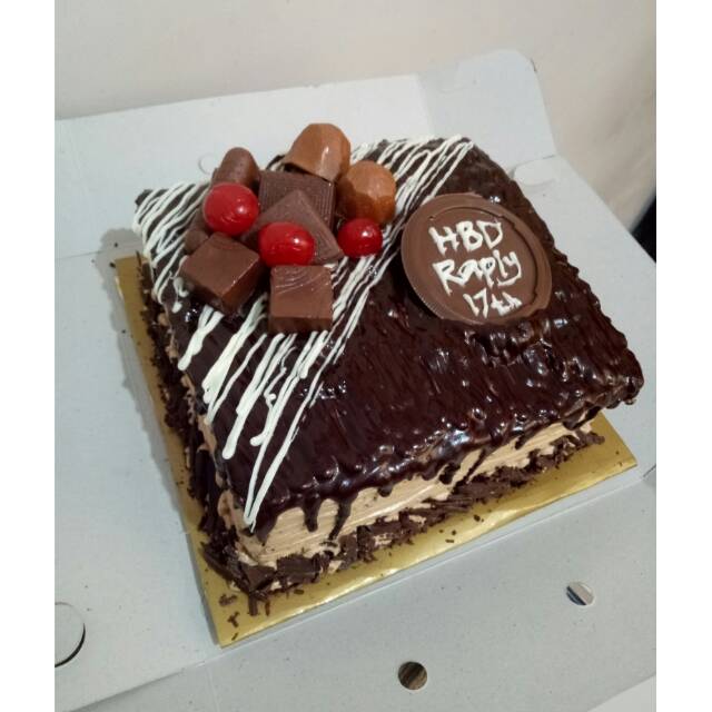 Birthday Cake 18 x 18 Kue  Cokelat Ulang  Tahun  Coklat  Kue  