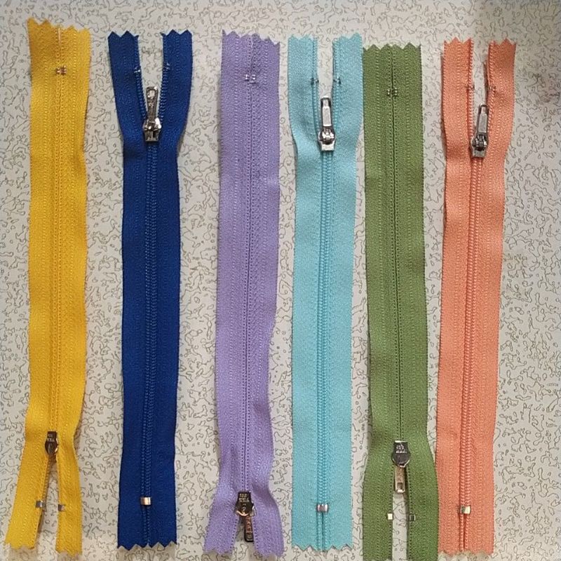 Resleting Rok/ Celana 7 inch Asli YKK Bagus