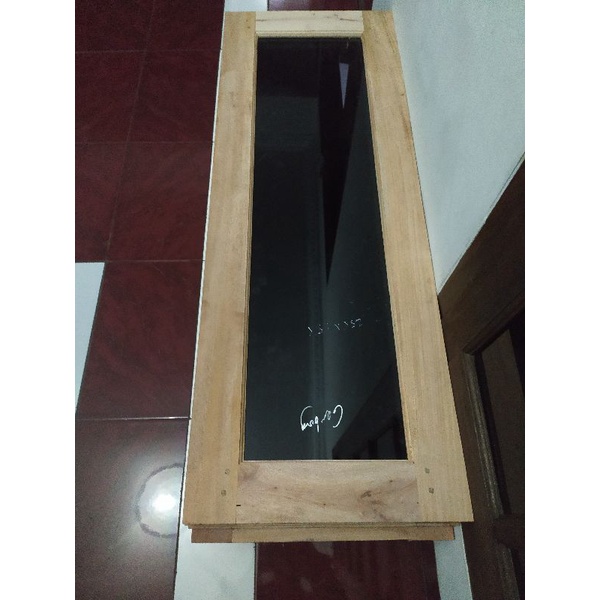 daun jendela mininalis, jendela kaca terbaik, jendela kaca kamar, jendela kaca gelap, jendela kaca t