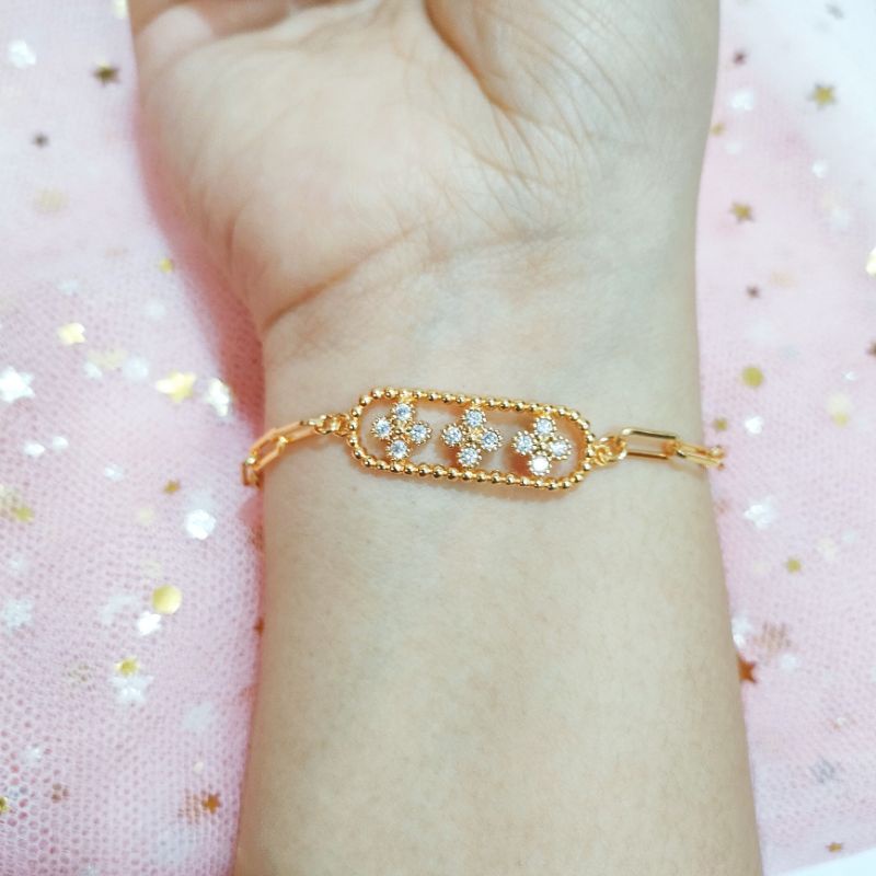 Gelang Tangan Wanita Titanium Anti Karat Lapis Emas301MR