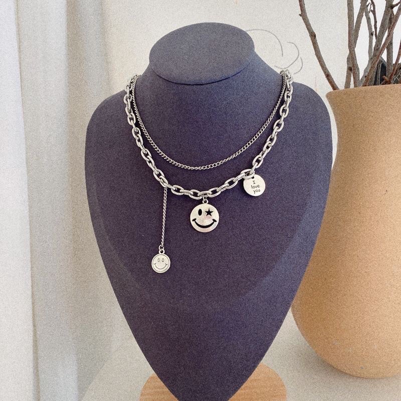 Smiley multilayer necklace