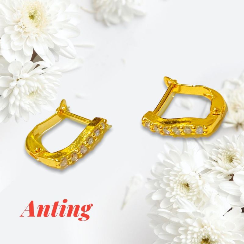 anting wanita //perhiasan//anting permata//anting