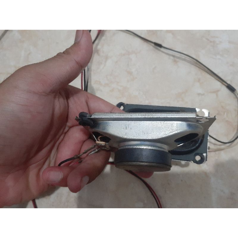 Speaker Copotan kiri-kanan TV LCD SHARP 32" LC32M300M