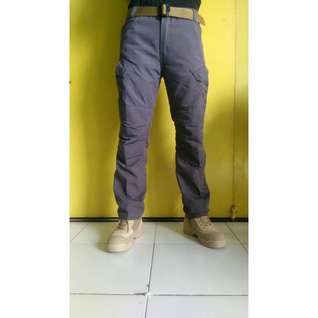 celana helicon abu tua/dark grey