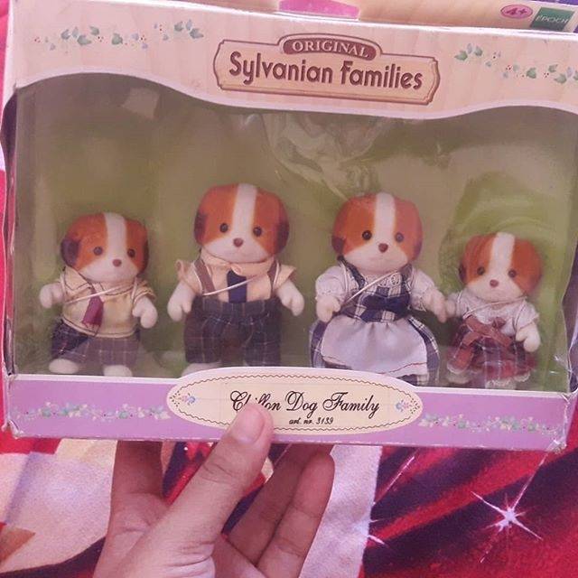 Sylvanian Families Chiffon Dog Family (Handgrip)