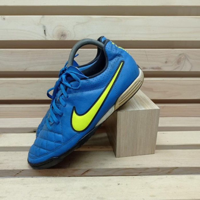 sepatu futsal Nike Tiempo Legacy FG