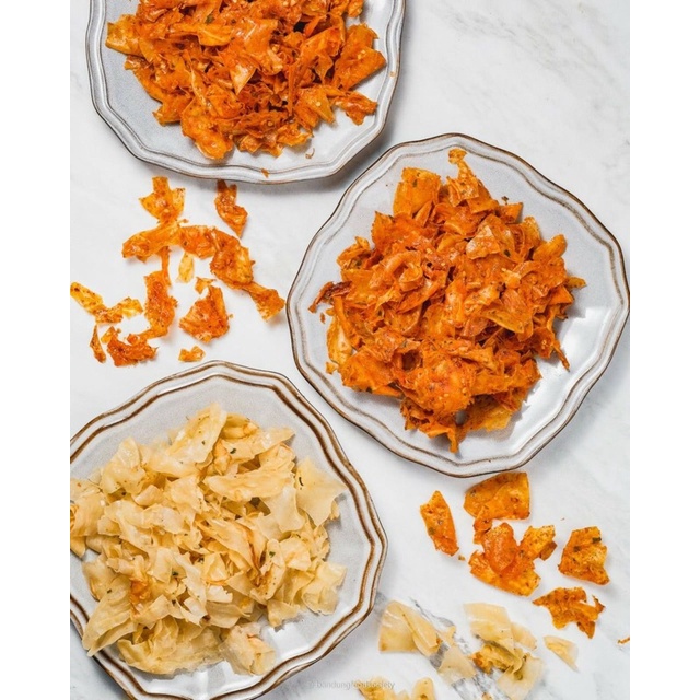 

KERIPIK SINGKONG KRIPSET PEDAS DAUN JERUK 250gram