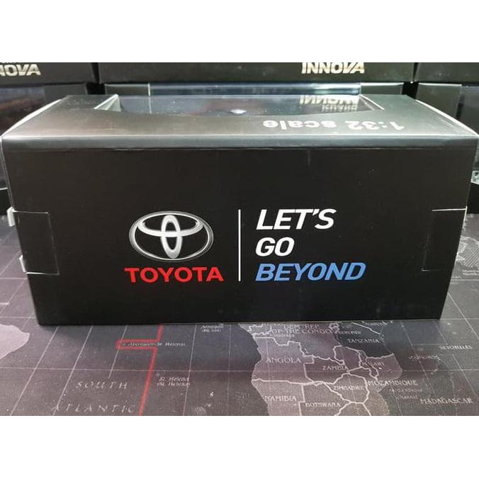 MAINAN Diecast Toyota Kijang Innova Reborn Black By Dealer Box Skala 32 MURAH