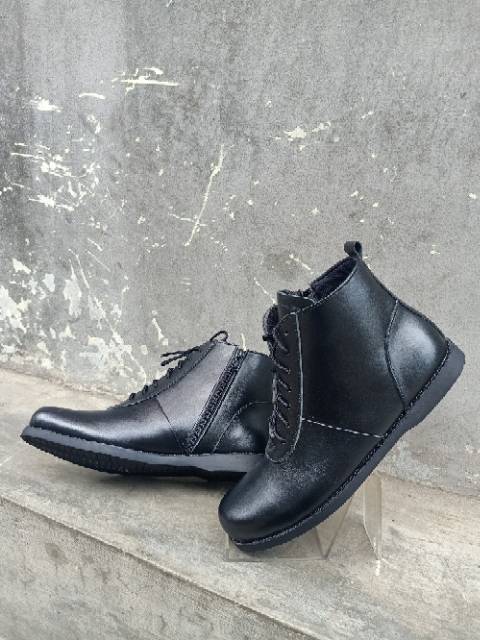 Sepatu sneker boots asli kulit sapi terbaru