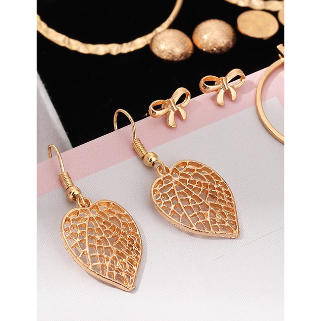 LRC Anting Tusuk Fashion Golden Leaf Bow Geometric C-shaped Earring Set D81679