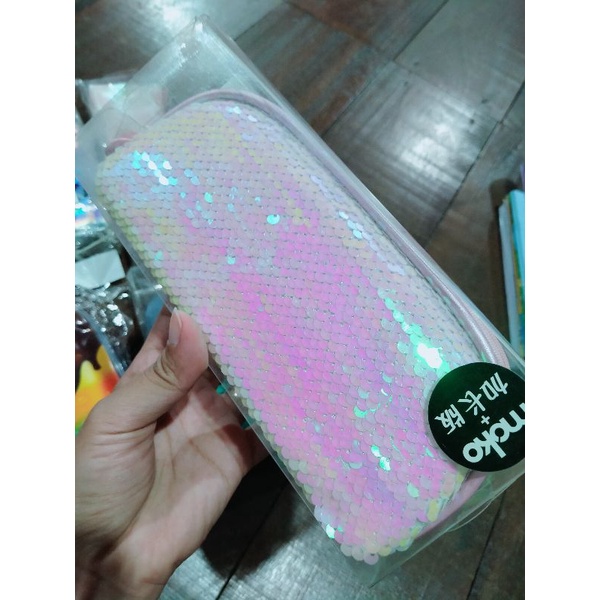 

Tenpat pEnsil Sequin/Manik manik