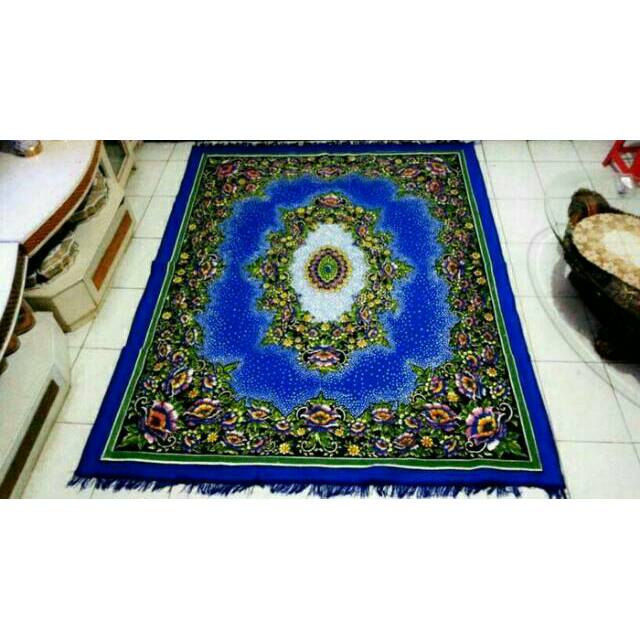 Karpet merek jaguar panjang 2meter berbulu dan motif bunga