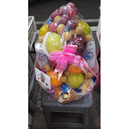 

parcel buah dengan minuman susu sehat