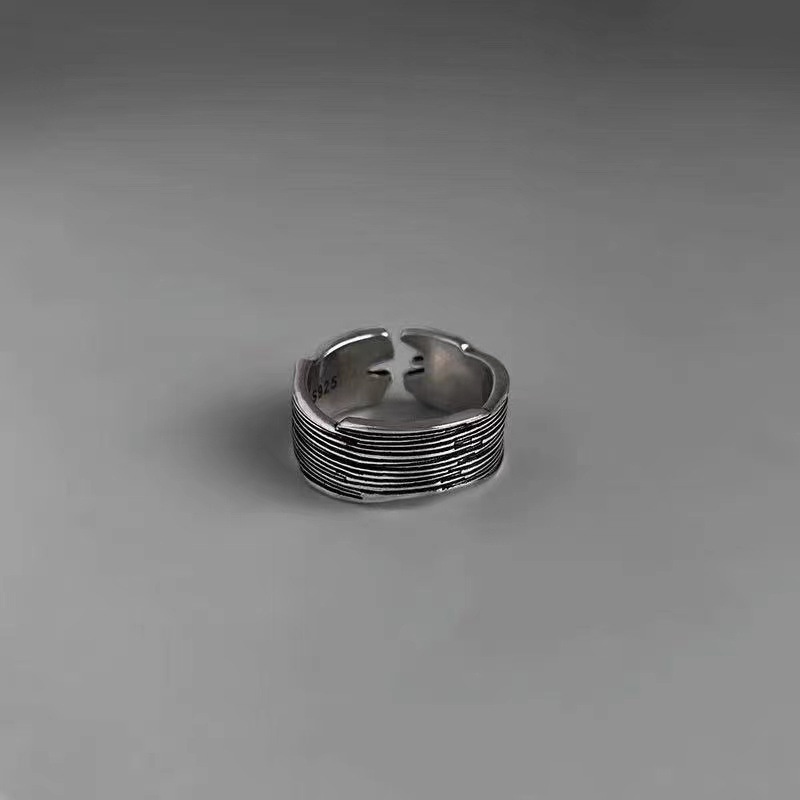 Cincin Desain Garis Tidak Teratur Model Lipat Gaya retro Eropa Amerika Untuk Pria