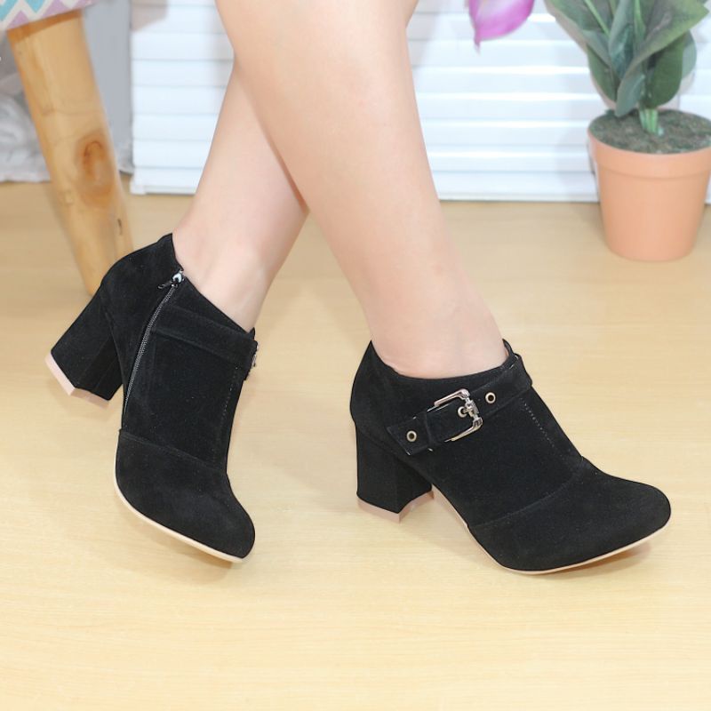 Sepatu boots wanita sbr 703b