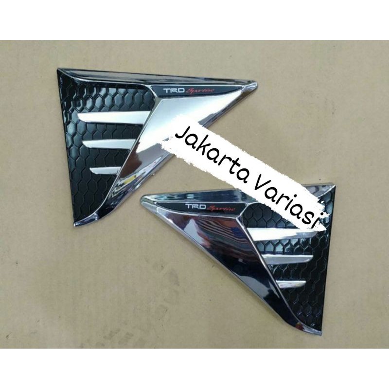 Side Vent TRD Sportivo mobil Calya