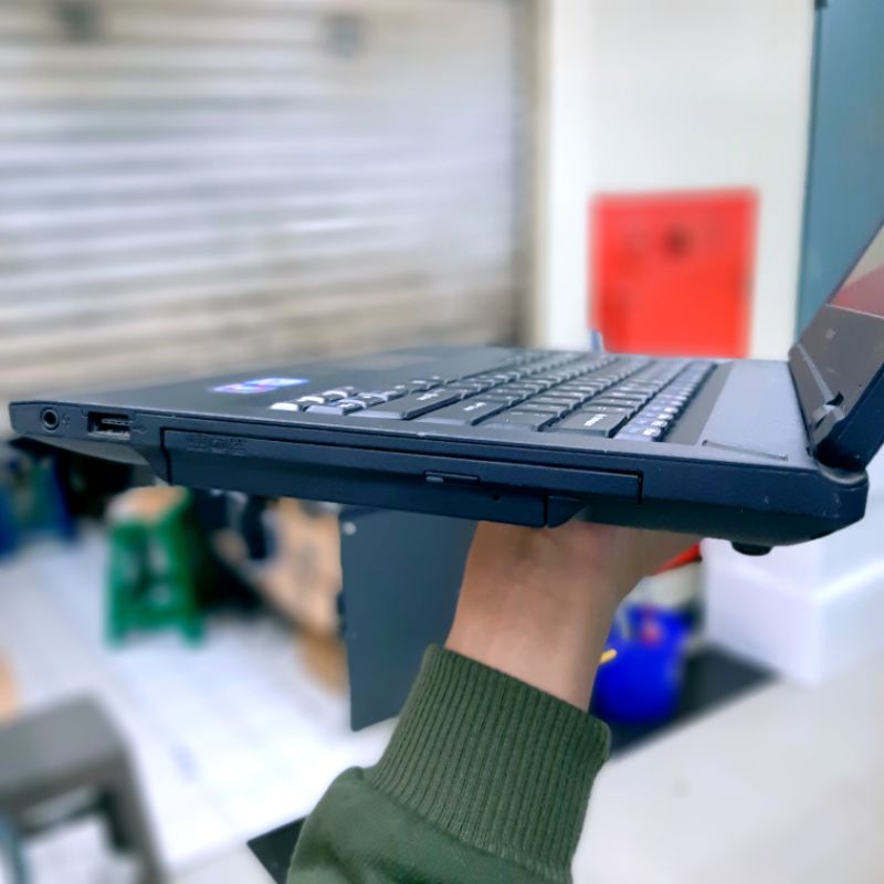 Laptop Core i5 Lenovo Thinkpad E49 RAM SSD MURAH Like X230