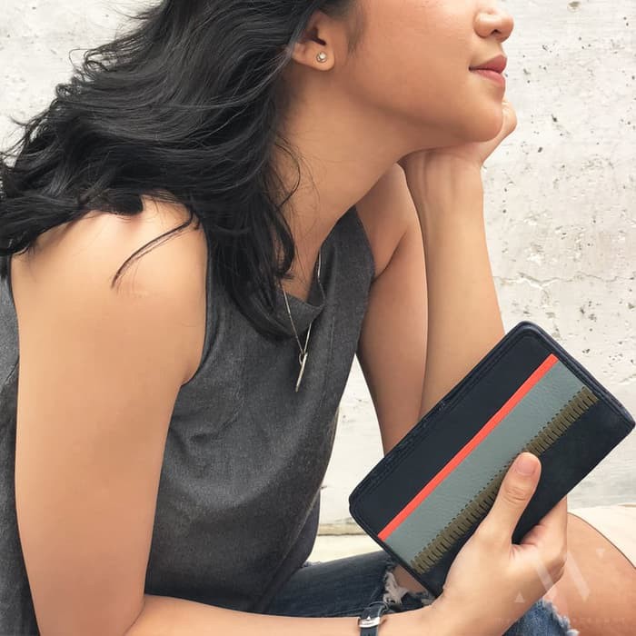 Fossil RFID PW Caroline PW Bifold Navy Multi Stripe - Dompet Wanita