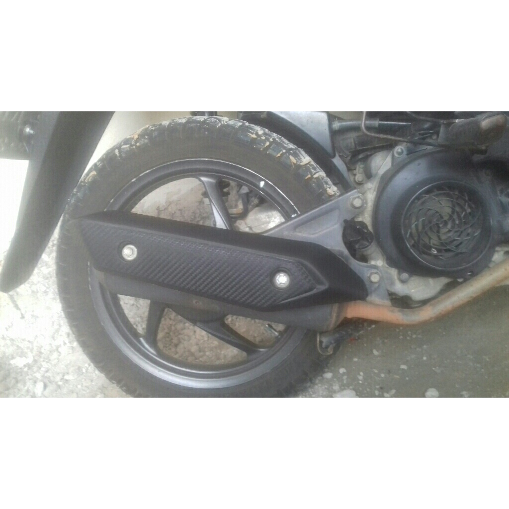 Cover Tutup Tameng Knalpot Motor Beat FI l Sparepart Variasi Pelindung Knalpot Beat Fi Best Quality Hitam One Size Charcoal  Murah