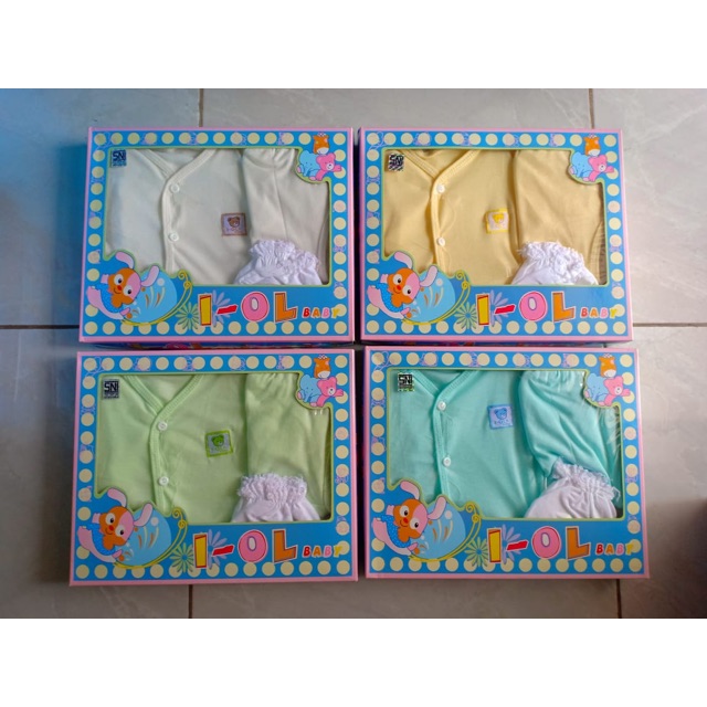 Baju setelan set I-ol baby murah
