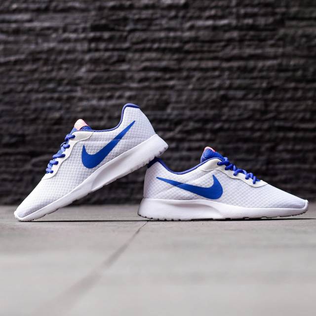 nike tanjun blue