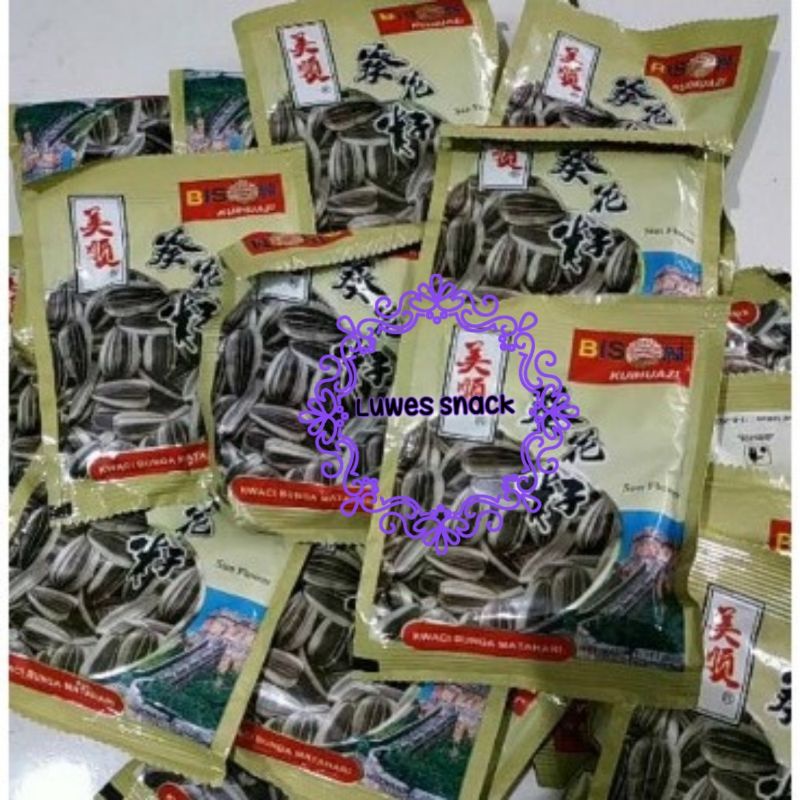 

Kuaci bunga matahari isi 10pcs-makanan jadul- snack jadul-makanan tempo duloe-kuaci jadoel