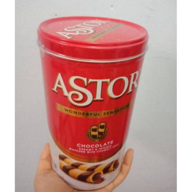 

Astor Wafer Stick Coklat Kaleng 330 gr