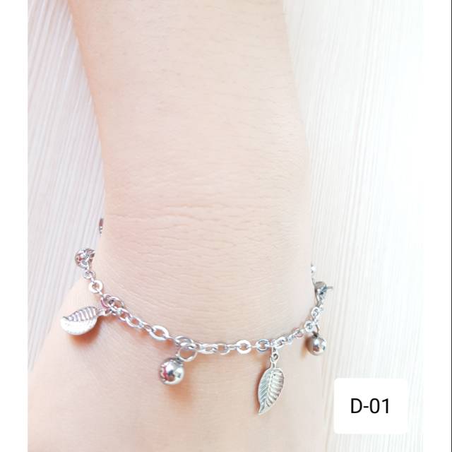 SET Gelang Tangan Kaki Daun Titanium Silver Antikarat