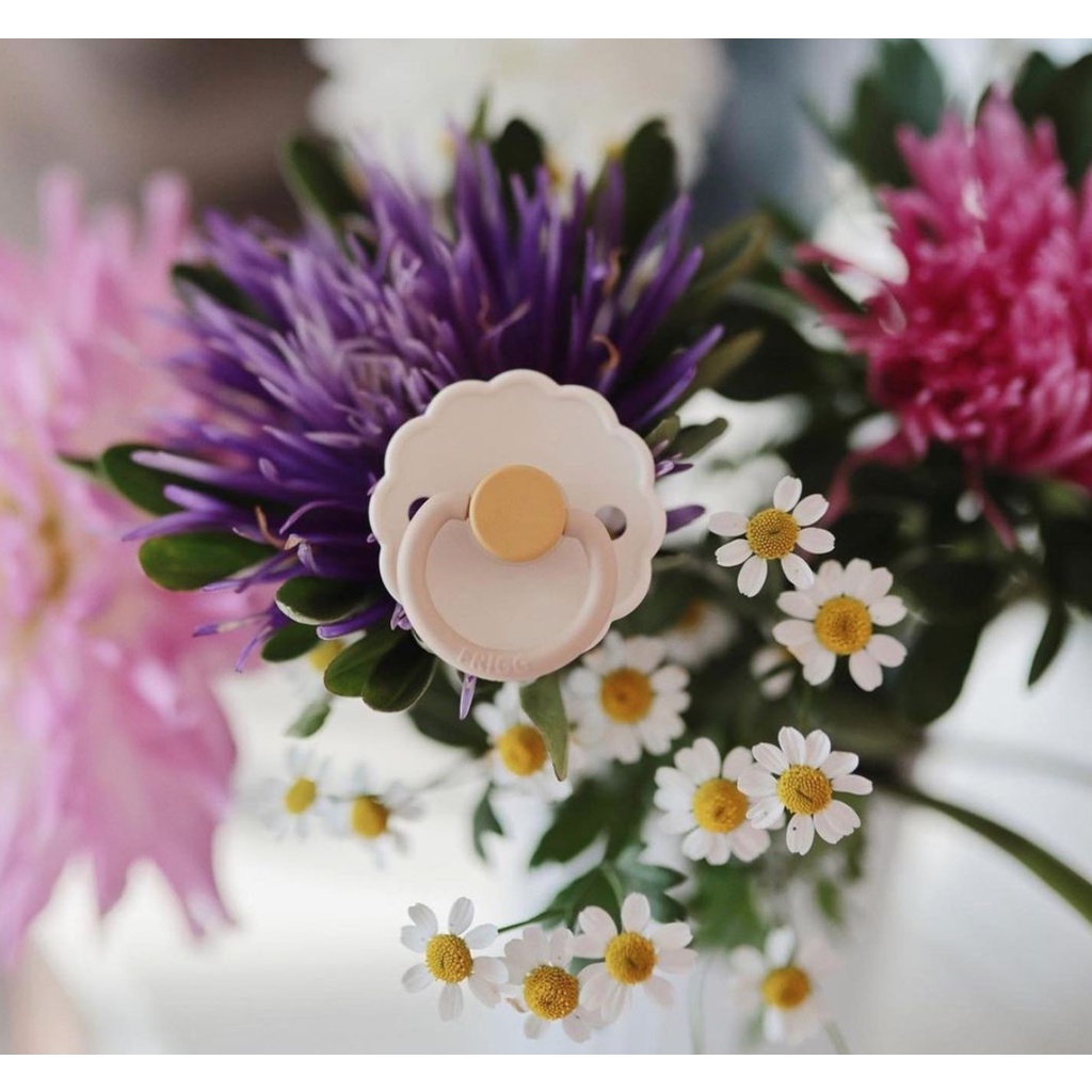 FRIGG Daisy Colourblock Latex Pacifier - Colorblock 1pc Friggs Matte Newborn Soother Empeng Paci Anak Bayi Baby Boho Neutral Dot Gigitan Natural Rubber Kompeng Made in Denmark