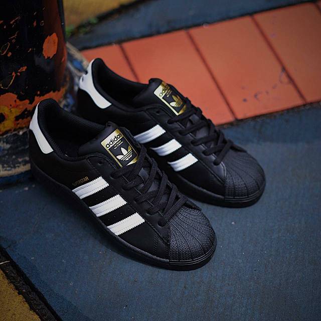 ADIDAS SUPERSTAR FOUNDATION BLACK WHITE