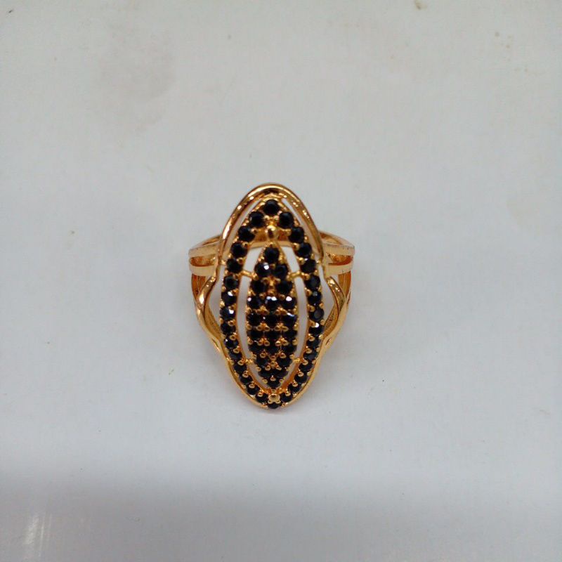 Cincin perhiasan xuping mata hitam